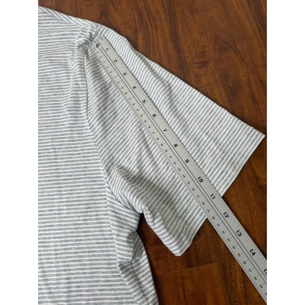 NWT Faherty Shirt Men's 2XL Grey White Stripe S/S Movement Polo - Picture 5 of 6